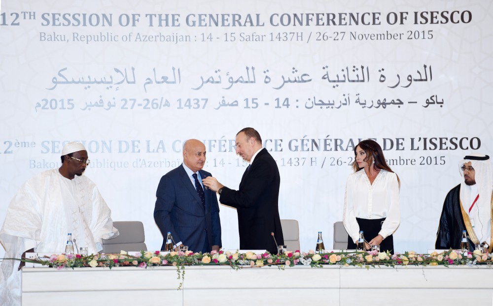 Президент Азербайджана и его супруга принимают участие в открытии XII сессии Генеральной конференции ИСЕСКО (ФОТО)