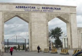 Дорожные заторы на границе Азербайджана с Россией полностью устранены