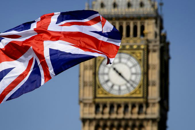 Британия обсудит в Давосе заключение новых соглашений с торговыми партнерами после Brexit