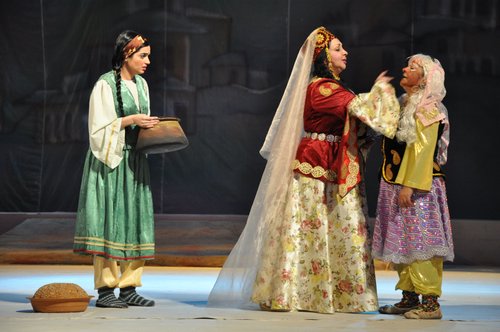 Gənc Tamaşaçılar Teatrında bir aya 40 tamaşa (FOTO) - Gallery Image