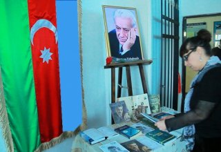В Узбекистане почтили память Бахтияра Вагабзаде (ФОТО)