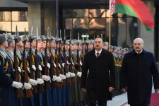Prezident İlham Əliyevin Belarusda rəsmi qarşılanma mərasimi olub (FOTO)