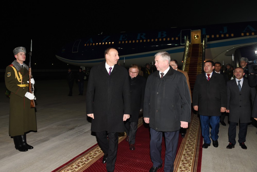 Президент Ильхам Алиев прибыл с официальным визитом в Беларусь