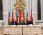 Prezident İlham Əliyev: Belarus və Azərbaycan iki dost kimi uğurla irəliləyəcək (FOTO)