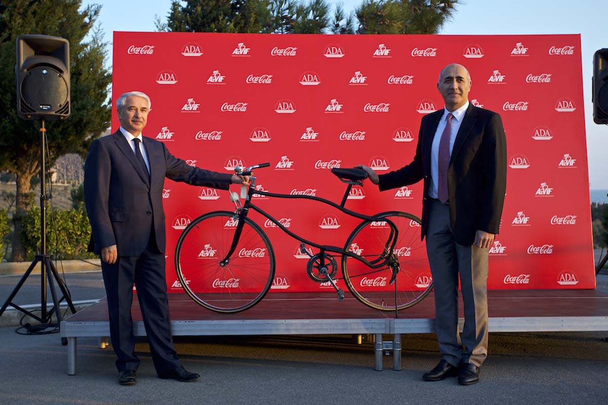 Coca-Cola, Университет ADA и Федерация велоспорта Азербайджана провели акцию по озеленению велопарка