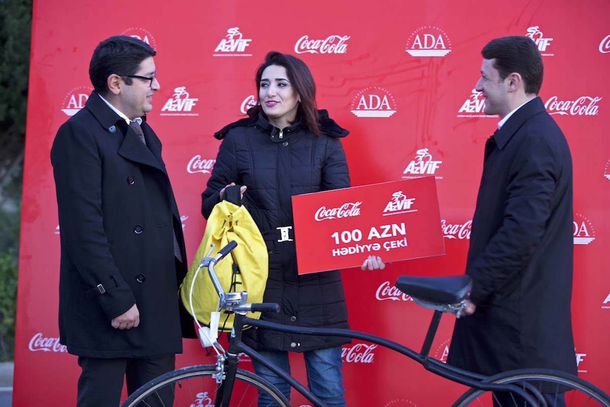 "Coca-Cola", ADA Universiteti və AzVİF Veloparkda ağacəkmə kampaniyası keçirib (FOTO) - Gallery Image