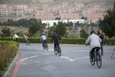 Coca-Cola, Университет ADA и Федерация велоспорта Азербайджана провели акцию по озеленению велопарка