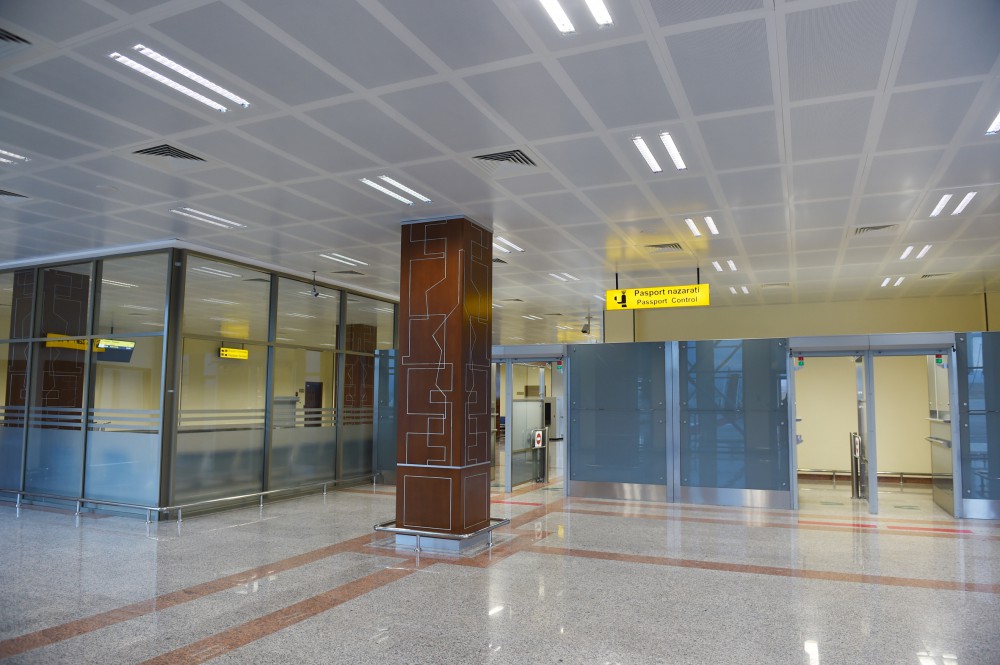 Ильхам Алиев ознакомился с реконструированным терминалом Нахчыванского международного аэропорта  (ФОТО) - Gallery Image