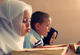 Azərbaycanda məktəbyaşlı uşaqlar dini sektalara cəlb edilir