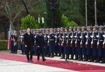 В Баку состоялась церемония официальной встречи премьера Турции (ФОТО) - Gallery Thumbnail