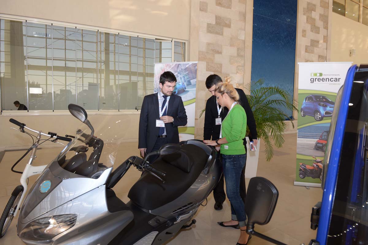 Электрические транспортные средства GreenCar представлены на выставке BakuTel-2015