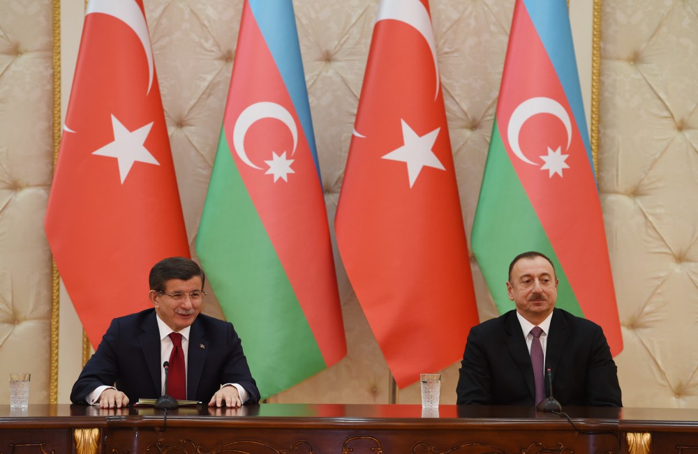 Президент Азербайджана и премьер Турции выступили с заявлениями для прессы (ФОТО)