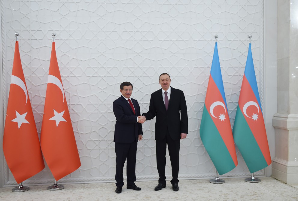 Official welcoming ceremony for Turkish PM held in Baku (PHOTO)