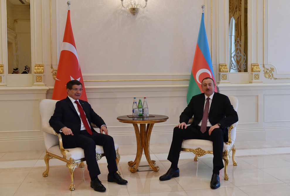 Состоялась встреча один на один Президента Азербайджана и премьера Турции (ФОТО) - Gallery Image