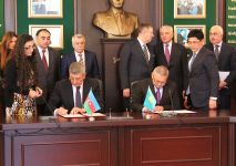 Azərbaycan və Qazaxıstan protokol imzaladılar (FOTO)