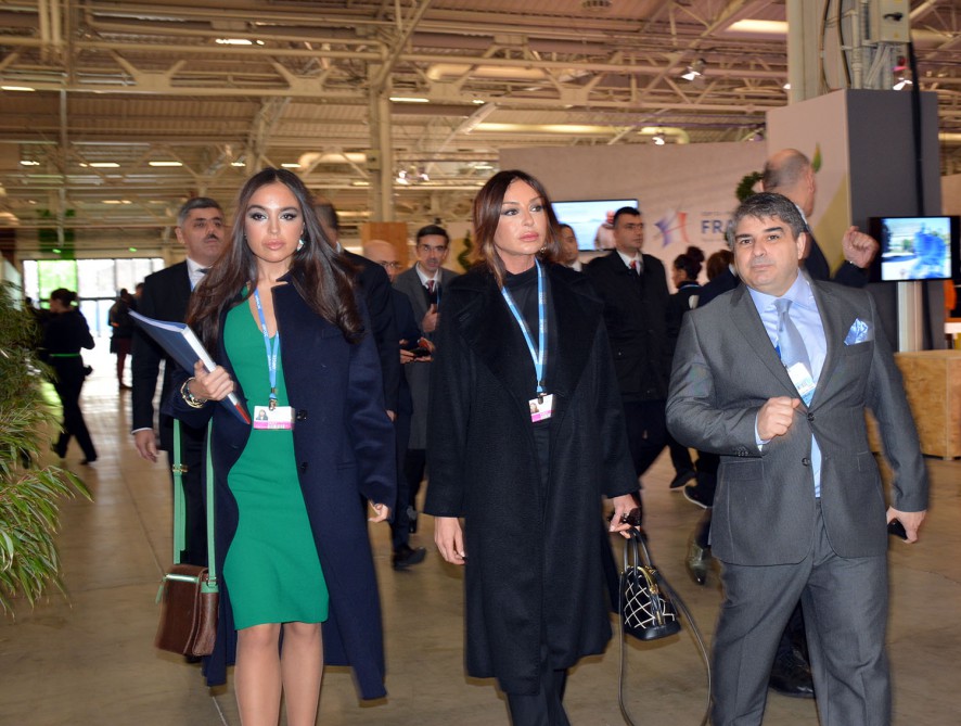 Мехрибан Алиева и Лейла Алиева приняли участие на 21-ой конференции ООН по вопросам изменения климата в Париже (ФОТО)