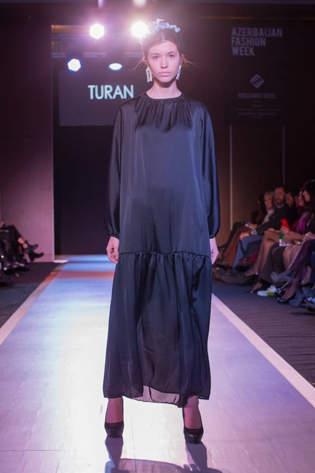Авторская неординарность в дефиле "Azerbaijan Fashion Week-2015" (ФОТО)