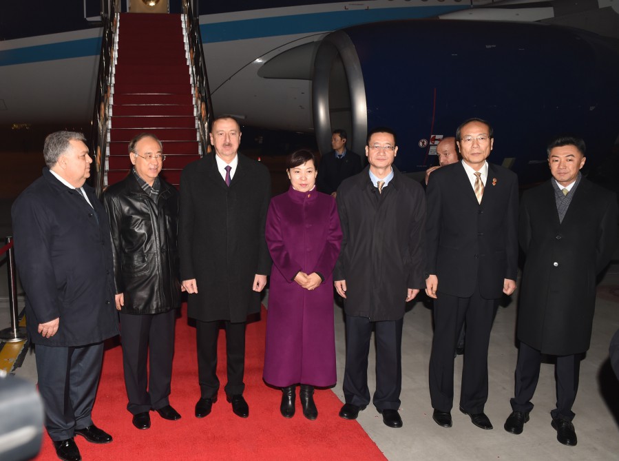 Президент Ильхам Алиев прибыл с госвизитом в Китай (ФОТО) - Gallery Image