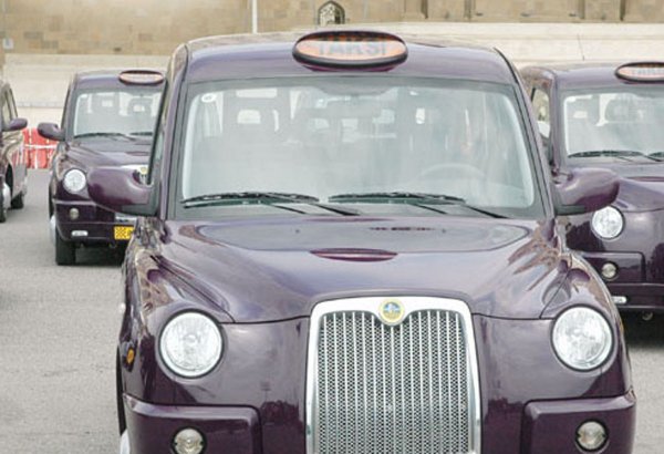 В Сумгайыте начали работать «лондонские» такси