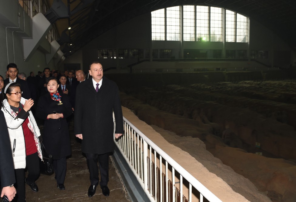 President Ilham Aliyev views Terracotta Army Museum in China