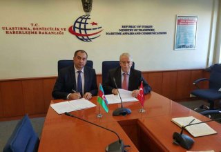 Azərbaycan və Türkiyə beynəlxalq avtomobil əlaqələri üzrə protokol imzaladılar (FOTO)