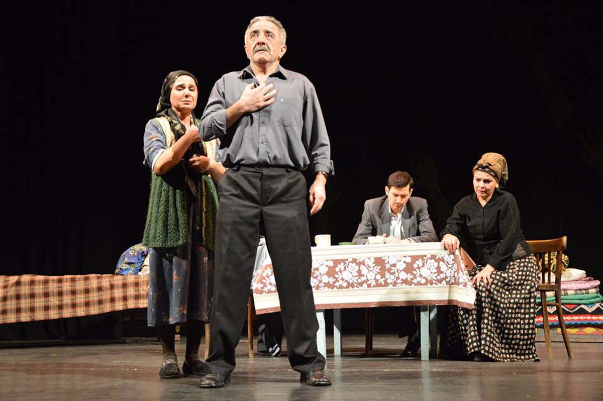 "Arzu və Murad" на сцене азербайджанского театра (ФОТО)