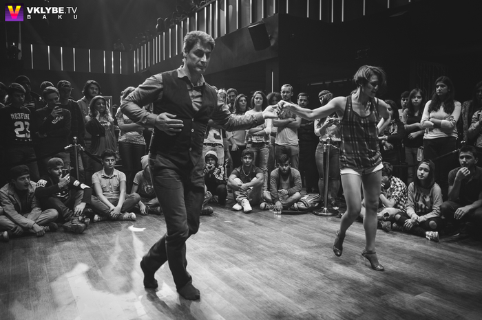 Как "зажигает" азербайджанская молодежь  - One Dance - One Soul (ФОТО)