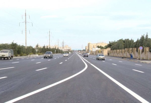 В Азербайджане в 2015 г. было построено и отремонтировано более 520 км дорог