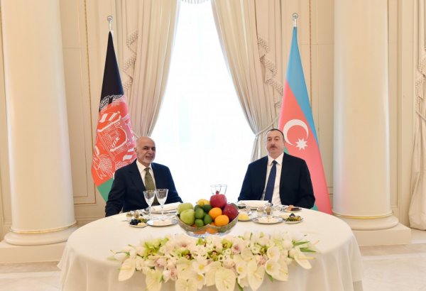 В Баку был дан официальный обед в честь Президента Афганистана