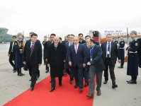 Afganistan Cumhurbaşkanı Azerbaycan'a geldi