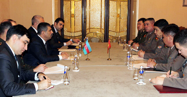 Азербайджан подписал планы сотрудничества в военной сфере на 2016 год (ФОТО)