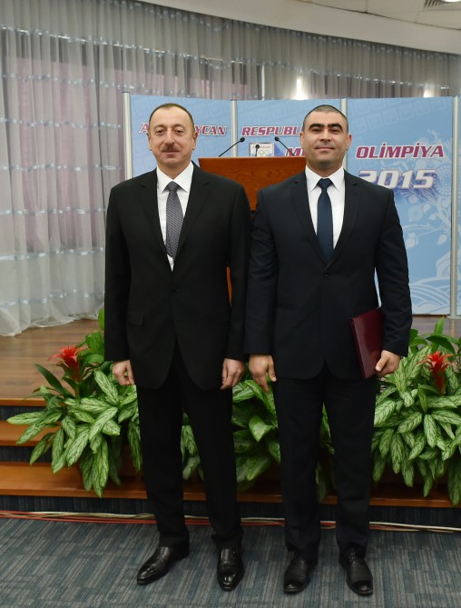 Президент Азербайджана и его супруга приняли участие в церемонии, посвященной спортивным итогам 2015 года - Gallery Image