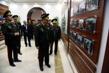 Освобождение Нагорного Карабаха является священной задачей армии Азербайджана - министр обороны