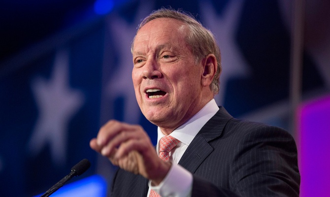 Экс-губернатор Нью-Йорка намерен выйти из борьбы за пост президента США