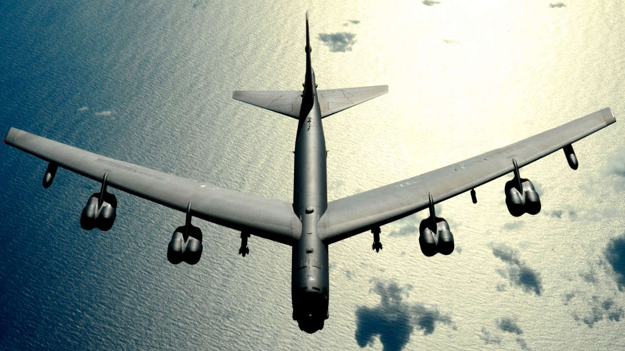 ABD'nin B-52 bombardıman uçağı düştü