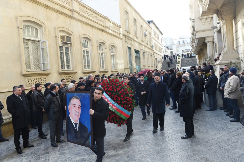 Ilham Aliyev attends farewell ceremony for People's Poet Zalimkhan Yagub