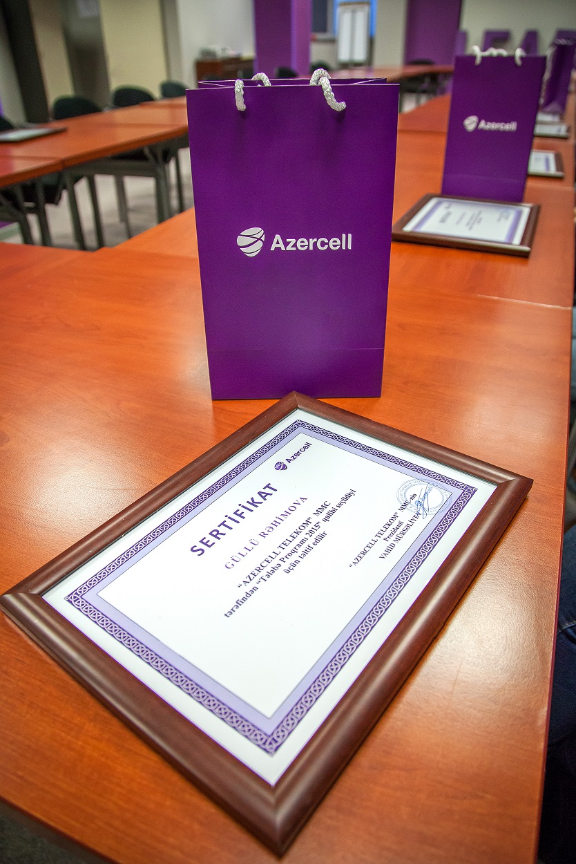 Azercell CEO meets with 2015 Student Bursary Program winners - Gallery Image
