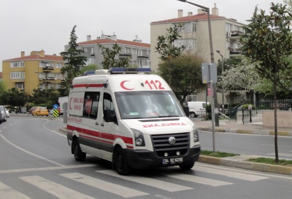 Tourist bus overturns in Turkey, 11 people injured