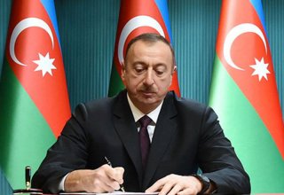 Azerbaijani president approves new oil contract