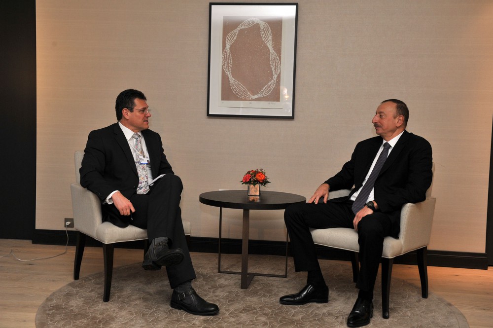Prezident İlham Əliyev Avropa Komissiyasının enerji birliyi üzrə vitse-prezidenti ilə görüşüb (FOTO)