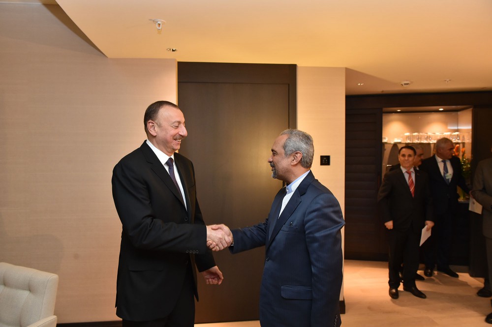 Президент Ильхам Алиев встретился в Давосе с руководителем Администрации Президента Ирана