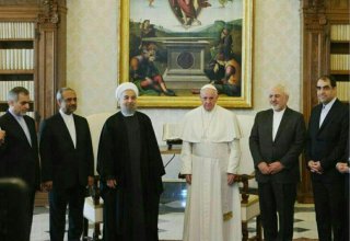 Президент Ирана встретился с Папой Римским