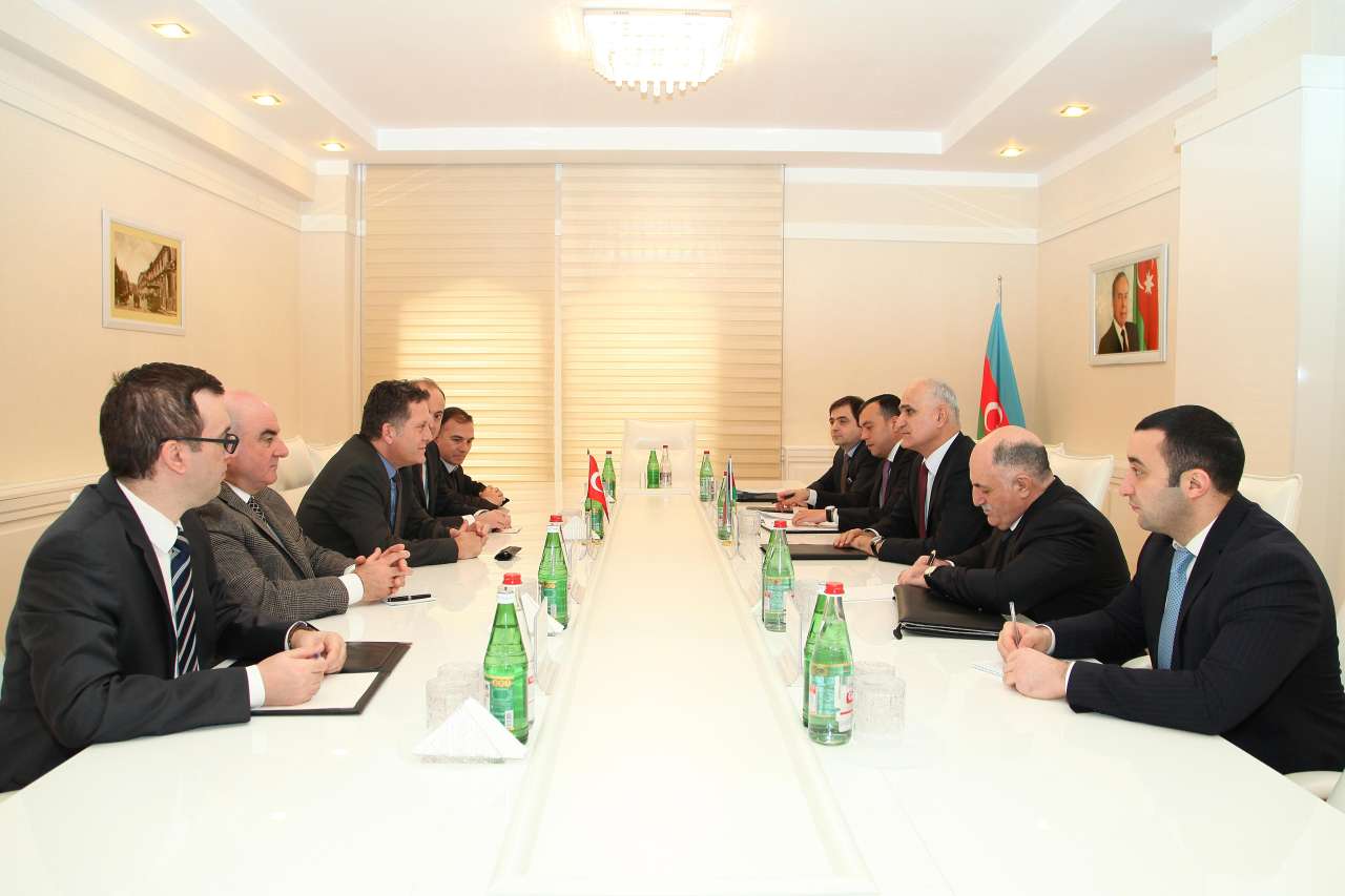 Azerbaycan ve Türkiye ekonomik işbirliğini artırıyor