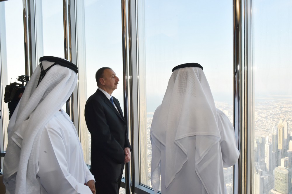 Президент Ильхам Алиев прибыл из Абу-Даби в Дубай