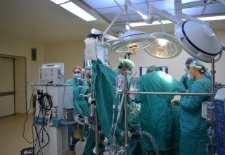 В Азербайджане сотням людей провели операцию по трансплантации почки