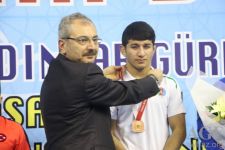 Yaşar Doğunun xatirə turnirində ilk gün 1 gümüş və 3 bürünc medal (FOTO)