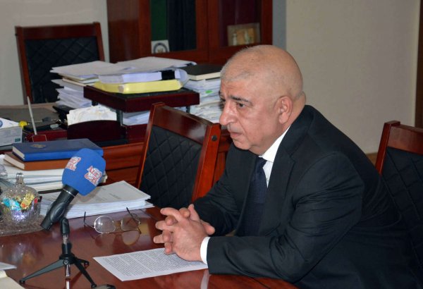 Юридическое лицо публичного права выполняет важные функции для государства и общества - завотделом Администрации Президента Азербайджана