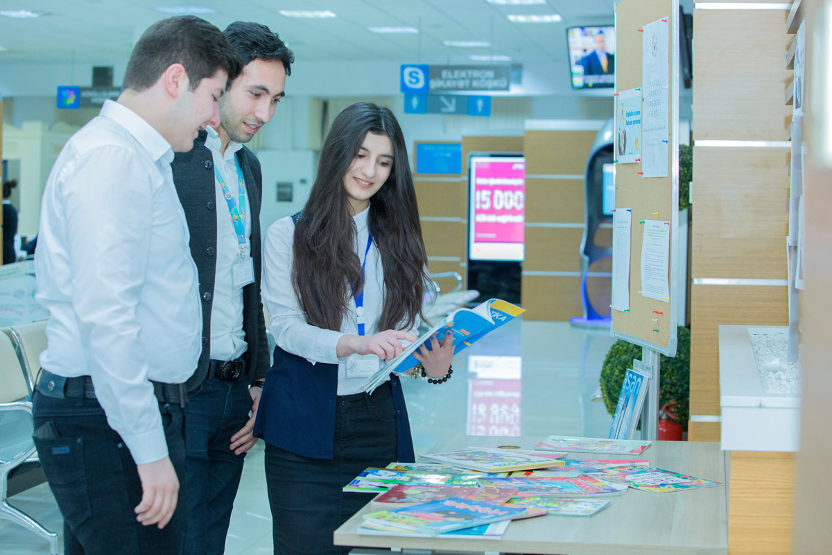 В Азербайджане стартует акция "Сегодняшний читатель - завтрашний строитель" (ФОТО)