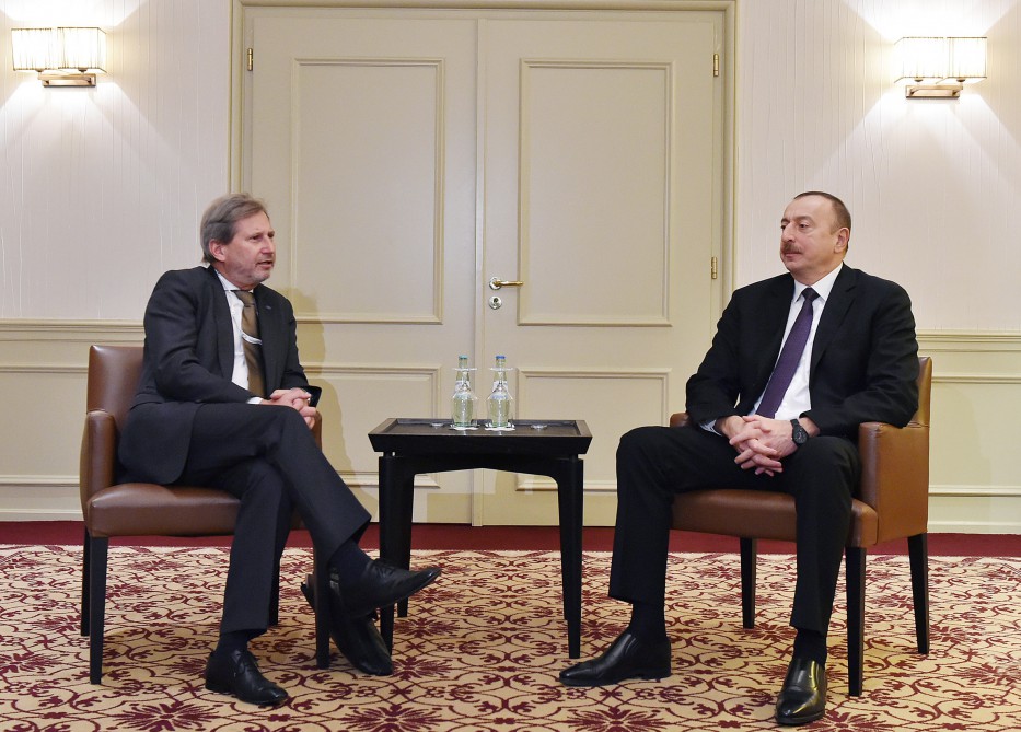 Azerbaycan Cumhurbaşkanı AB Komiseri ile bir araya geldi