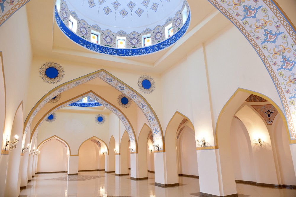 President Aliyev visits Imamzade religious complex in Ganja